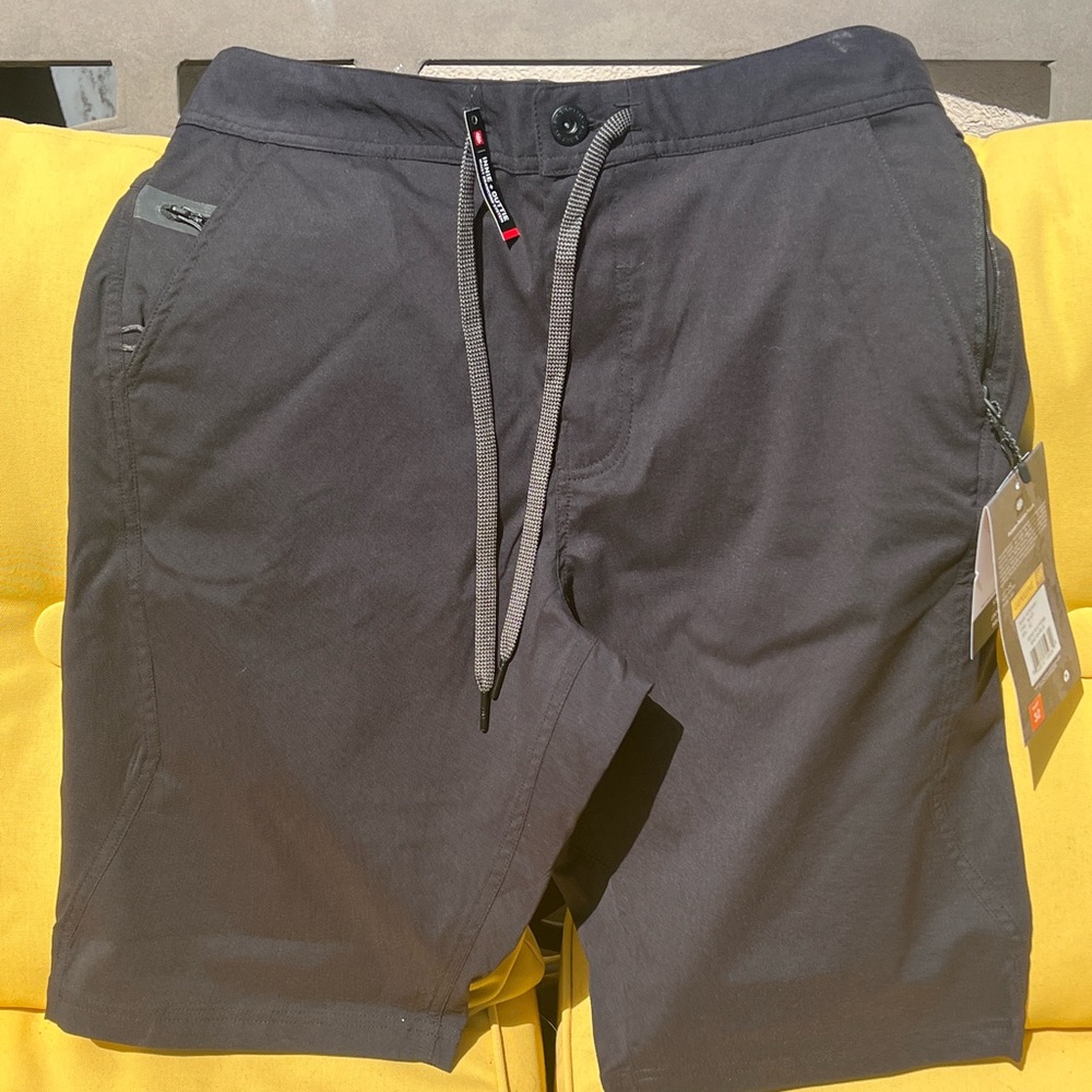 NWT Men’s 686 MTB Platform Bike Shorts Limited Edition w Evil